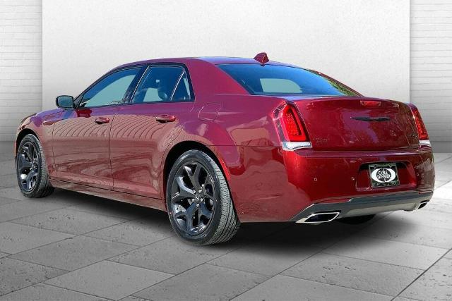 2023 Chrysler 300 Vehicle Photo in Kansas City, MO 64114
