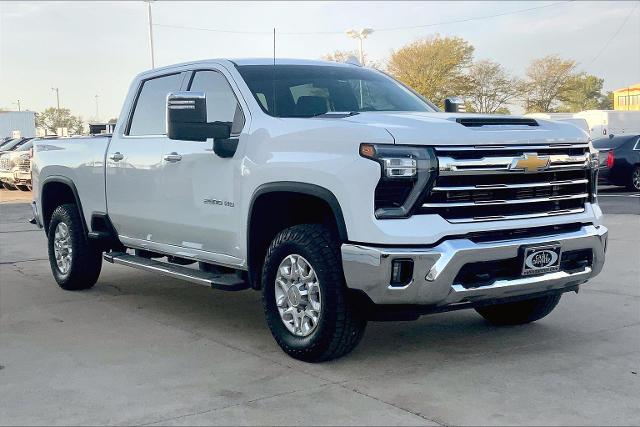2024 Chevrolet Silverado 2500 HD Vehicle Photo in TOPEKA, KS 66609-0000