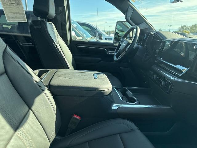 2024 Chevrolet Silverado 3500 HD Vehicle Photo in PUYALLUP, WA 98371-4149