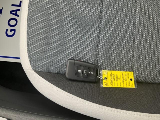 2025 Volkswagen Taos Vehicle Photo in Oshkosh, WI 54904