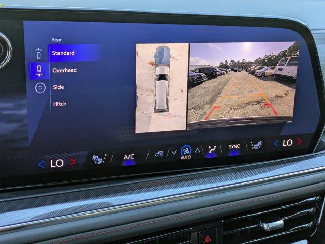 2025 Chevrolet Suburban Vehicle Photo in BRUNSWICK, GA 31525-1881