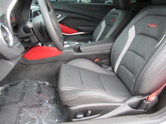 2024 Chevrolet Camaro Vehicle Photo in LEESBURG, FL 34788-4022