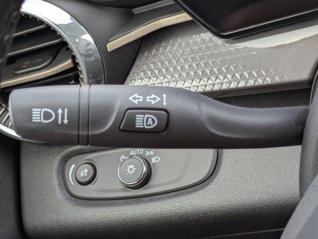 2025 Chevrolet Trax Vehicle Photo in BRUNSWICK, GA 31525-1881