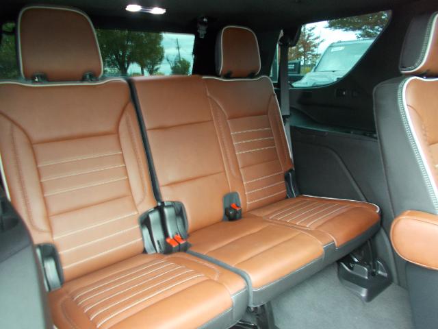 2023 GMC Yukon Vehicle Photo in LOWELL, MA 01852-4336