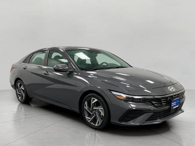 2025 Hyundai ELANTRA Vehicle Photo in Neenah, WI 54956