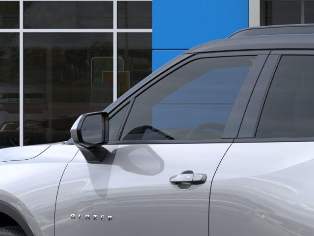2026 Chevrolet Blazer photo 12 of 31