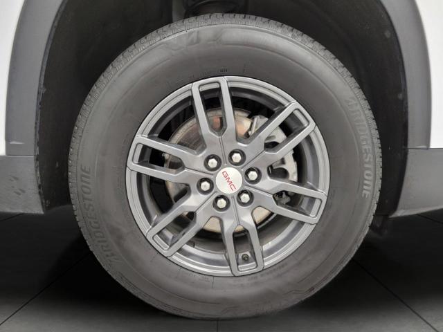 2025 GMC Acadia Vehicle Photo in NEENAH, WI 54956-2243