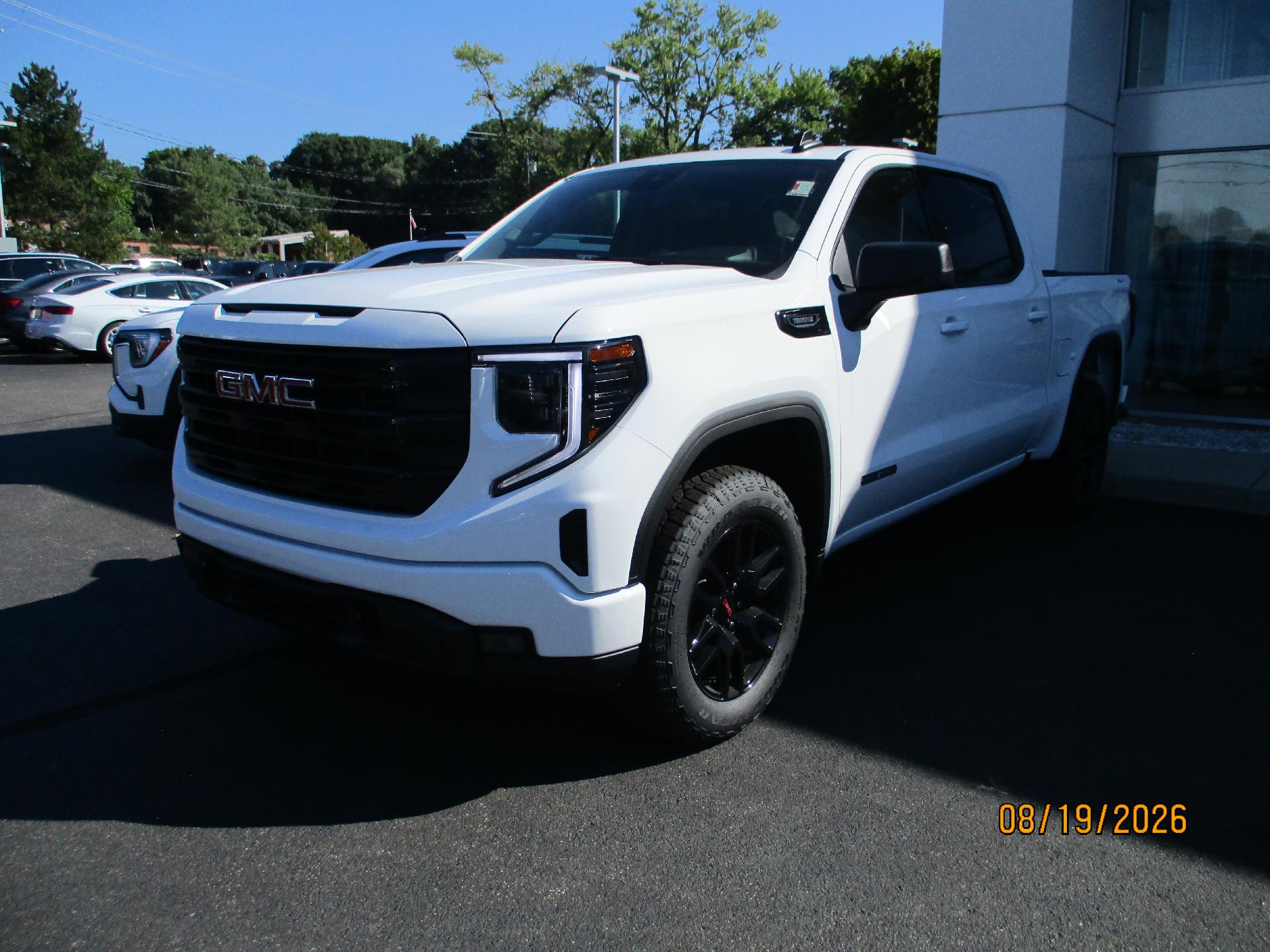2026 GMC Sierra 1500 Vehicle Photo in PORTSMOUTH, NH 03801-4196