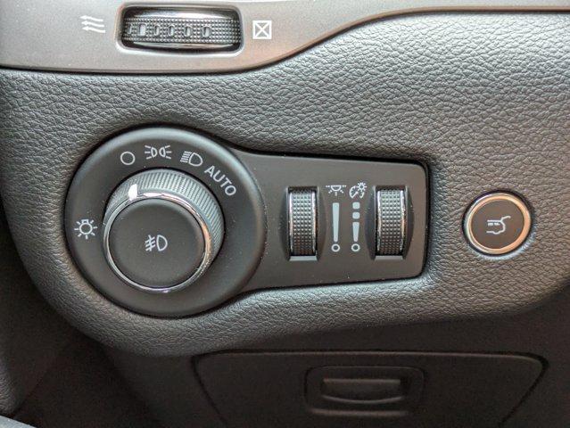 2019 Jeep Cherokee Vehicle Photo in BRUNSWICK, GA 31525-1881