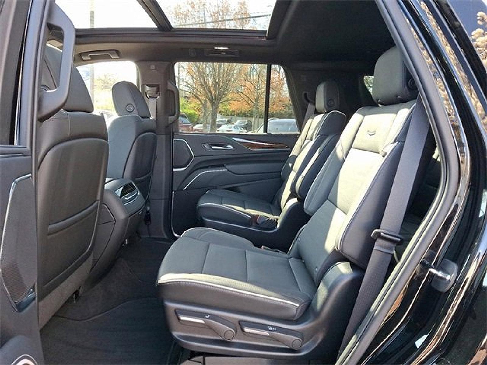 2023 Cadillac Escalade Vehicle Photo in Willow Grove, PA 19090