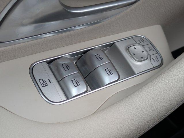 2024 Mercedes-Benz GLE Vehicle Photo in BRUNSWICK, GA 31525-1881