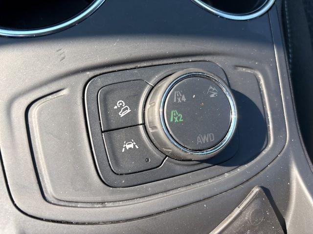 2024 GMC Terrain Vehicle Photo in Pleasant Hills, PA 15236