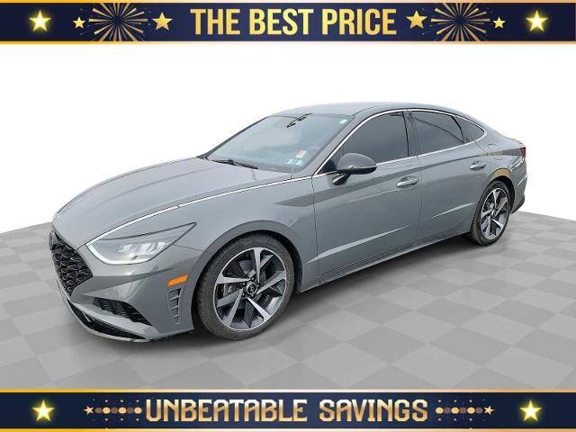 2021 Hyundai SONATA Vehicle Photo in MOON TOWNSHIP, PA 15108-2571
