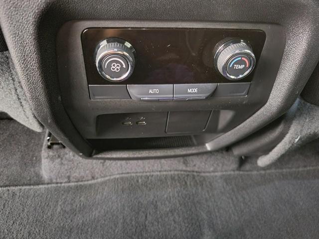 2025 Chevrolet Traverse Vehicle Photo in NEENAH, WI 54956-2243