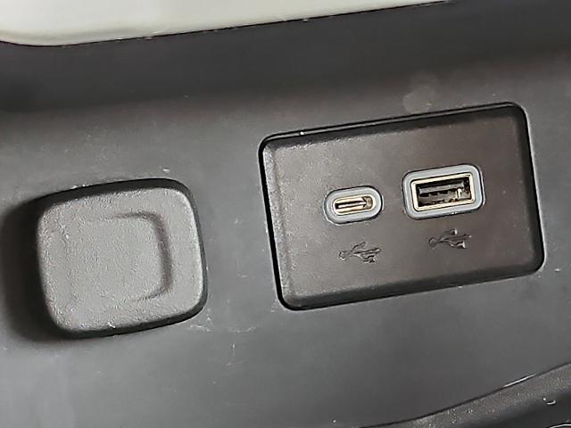 2023 GMC Acadia Vehicle Photo in TREVOSE, PA 19053-4984