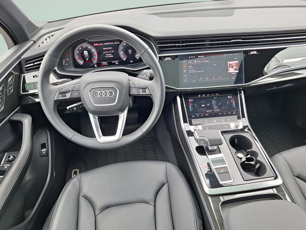 2025 Audi Q7 photo 10 of 33