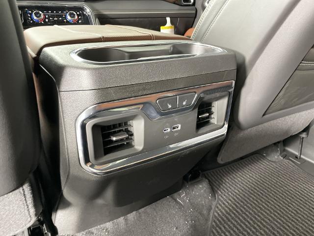 2025 GMC Sierra 1500 Vehicle Photo in GILBERT, AZ 85297-0402