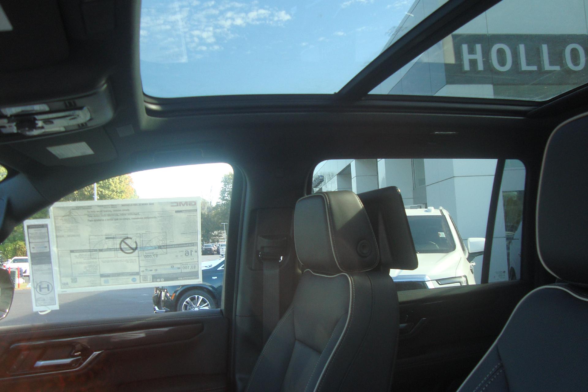 2026 GMC Yukon XL Vehicle Photo in PORTSMOUTH, NH 03801-4196