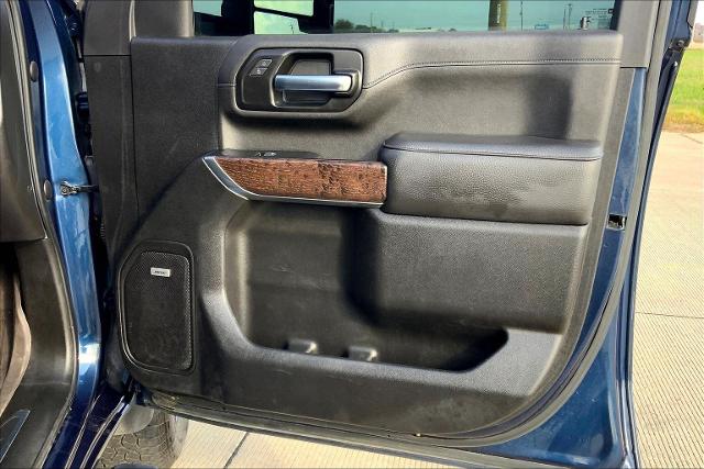 2022 GMC Sierra 2500 HD Vehicle Photo in TOPEKA, KS 66609-0000