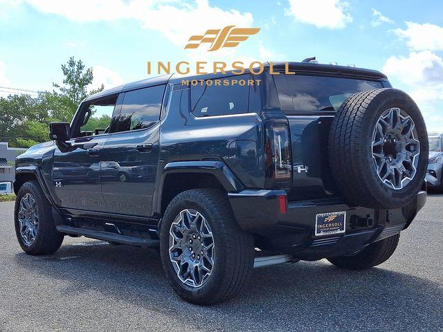 2025 GMC HUMMER EV SUV Vehicle Photo in DANBURY, CT 06810-5034