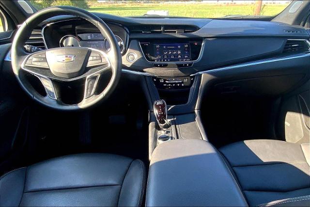 2025 Cadillac XT5 Vehicle Photo in TOPEKA, KS 66609-0000