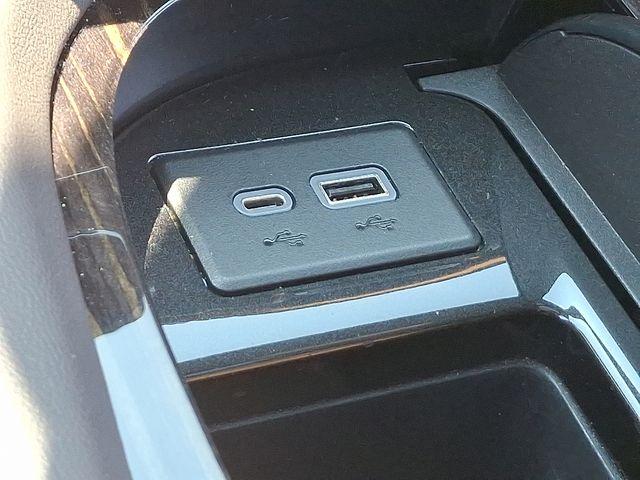 2021 Cadillac Escalade Vehicle Photo in DANBURY, CT 06810-5034