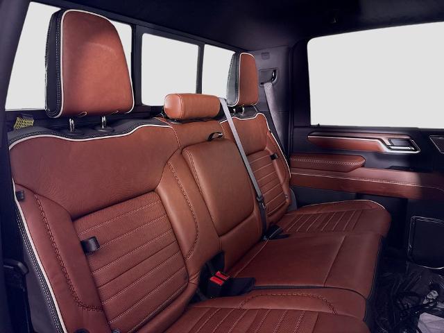 2025 GMC Sierra 3500 HD Vehicle Photo in PUYALLUP, WA 98371-4149