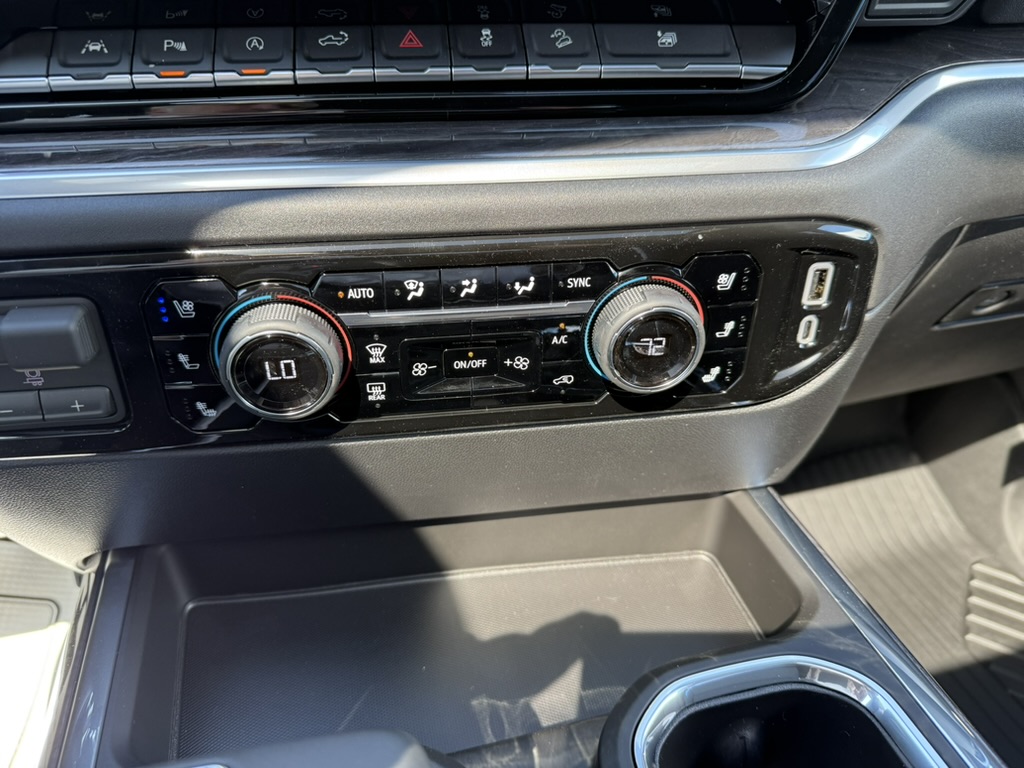 2026 Chevrolet Silverado 1500 photo 18 of 22