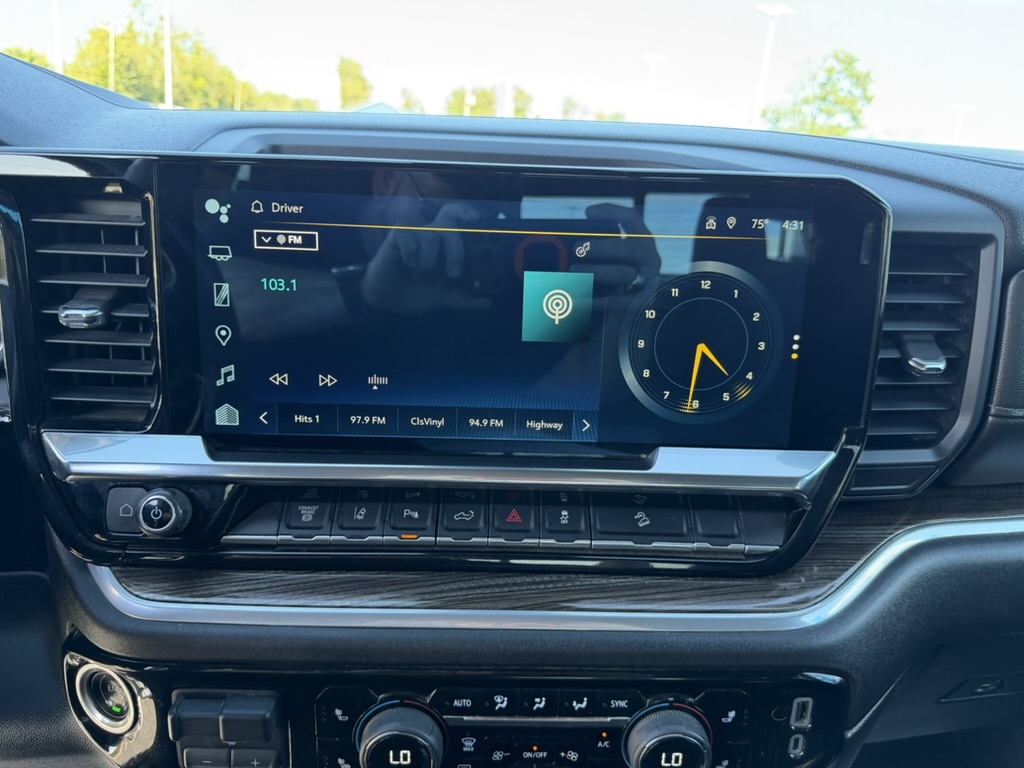 2024 Chevrolet Silverado 2500 HD photo 25 of 34