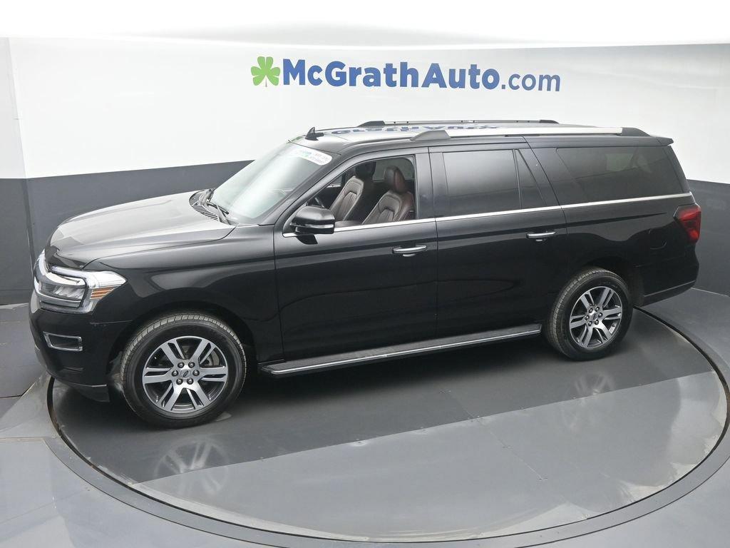 2022 Ford Expedition Max Vehicle Photo in Cedar Rapids, IA 52402