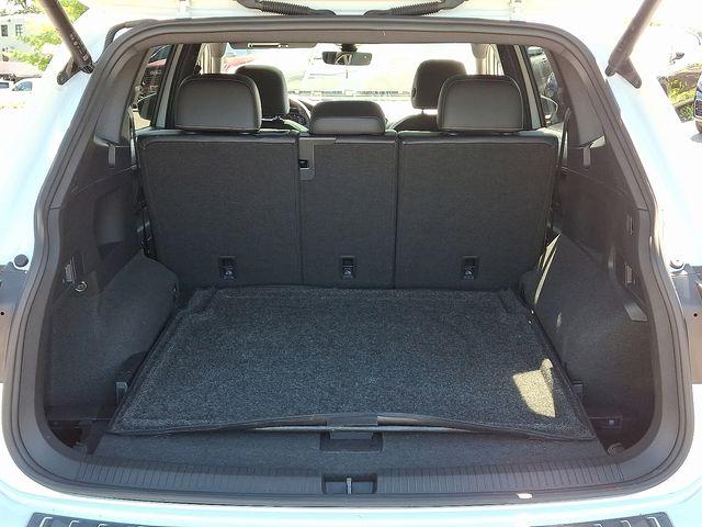 2024 Volkswagen Tiguan Vehicle Photo in DANBURY, CT 06810-5034