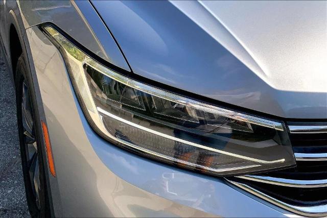 2024 Volkswagen Tiguan Vehicle Photo in Kansas City, MO 64114