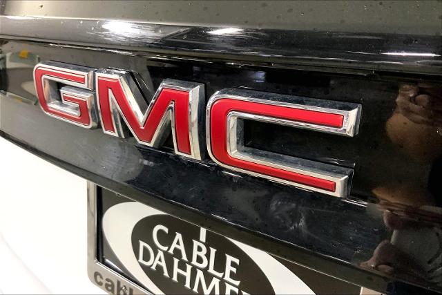 2025 GMC Acadia Vehicle Photo in KANSAS CITY, MO 64114-4502