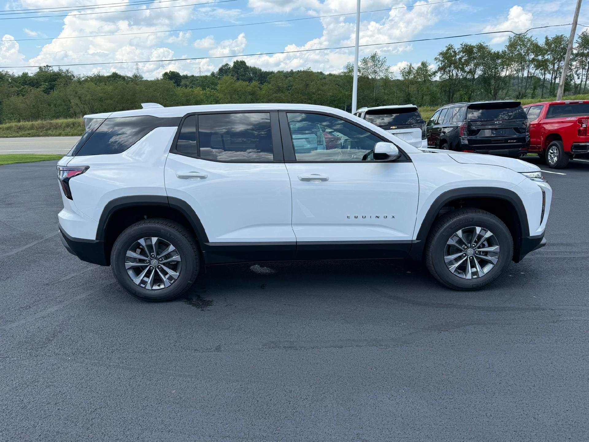 2027 Chevrolet Equinox LT - 5