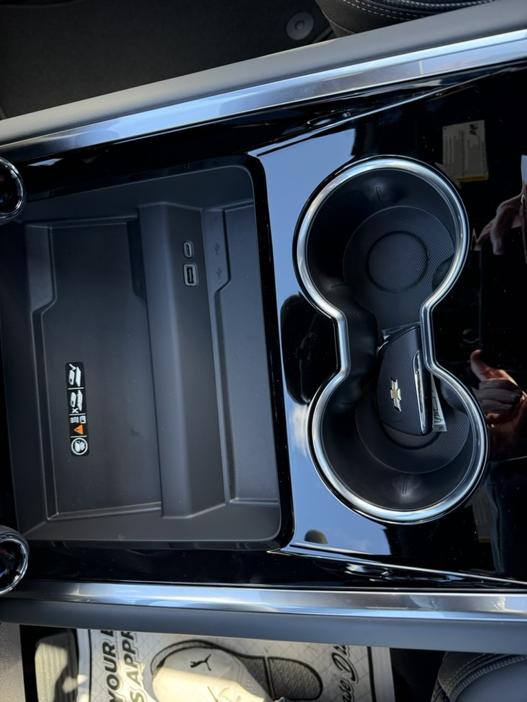 2027 Chevrolet Tahoe photo 19 of 24