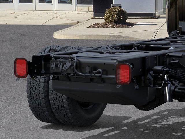 2025 GMC Sierra 3500 HD Chassis Cab Vehicle Photo in DANBURY, CT 06810-5034