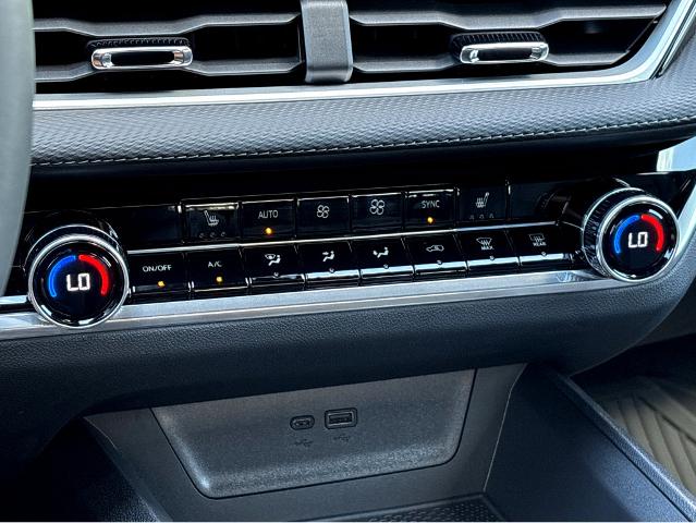 2025 Chevrolet Equinox Vehicle Photo in BEAUFORT, SC 29906-4218