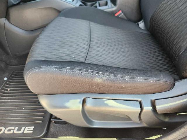 2018 Nissan Rogue Vehicle Photo in DENTON, TX 76210-9321