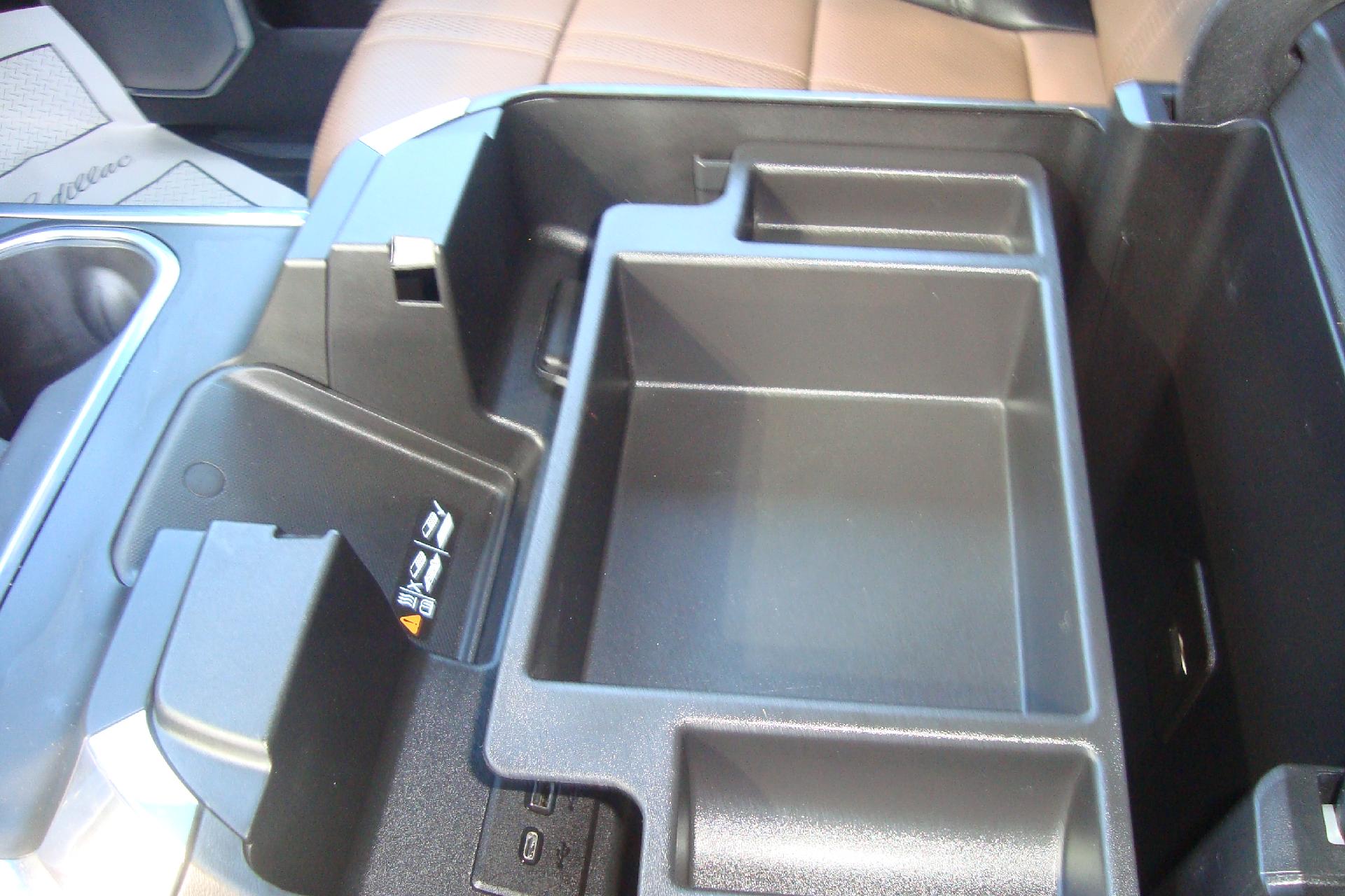 2024 Chevrolet Silverado 3500 HD Vehicle Photo in PORTSMOUTH, NH 03801-4196