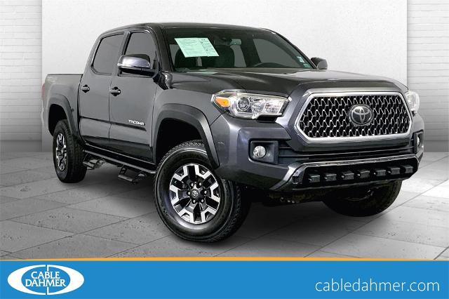 2018 Toyota Tacoma Vehicle Photo in Lees Summit, MO 64086
