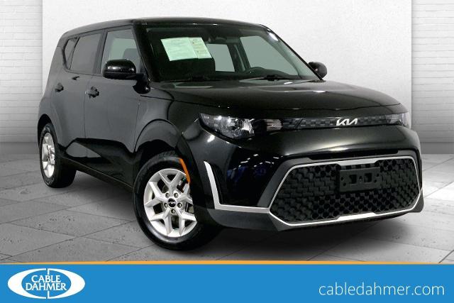 2023 Kia Soul Vehicle Photo in KANSAS CITY, MO 64114-4502