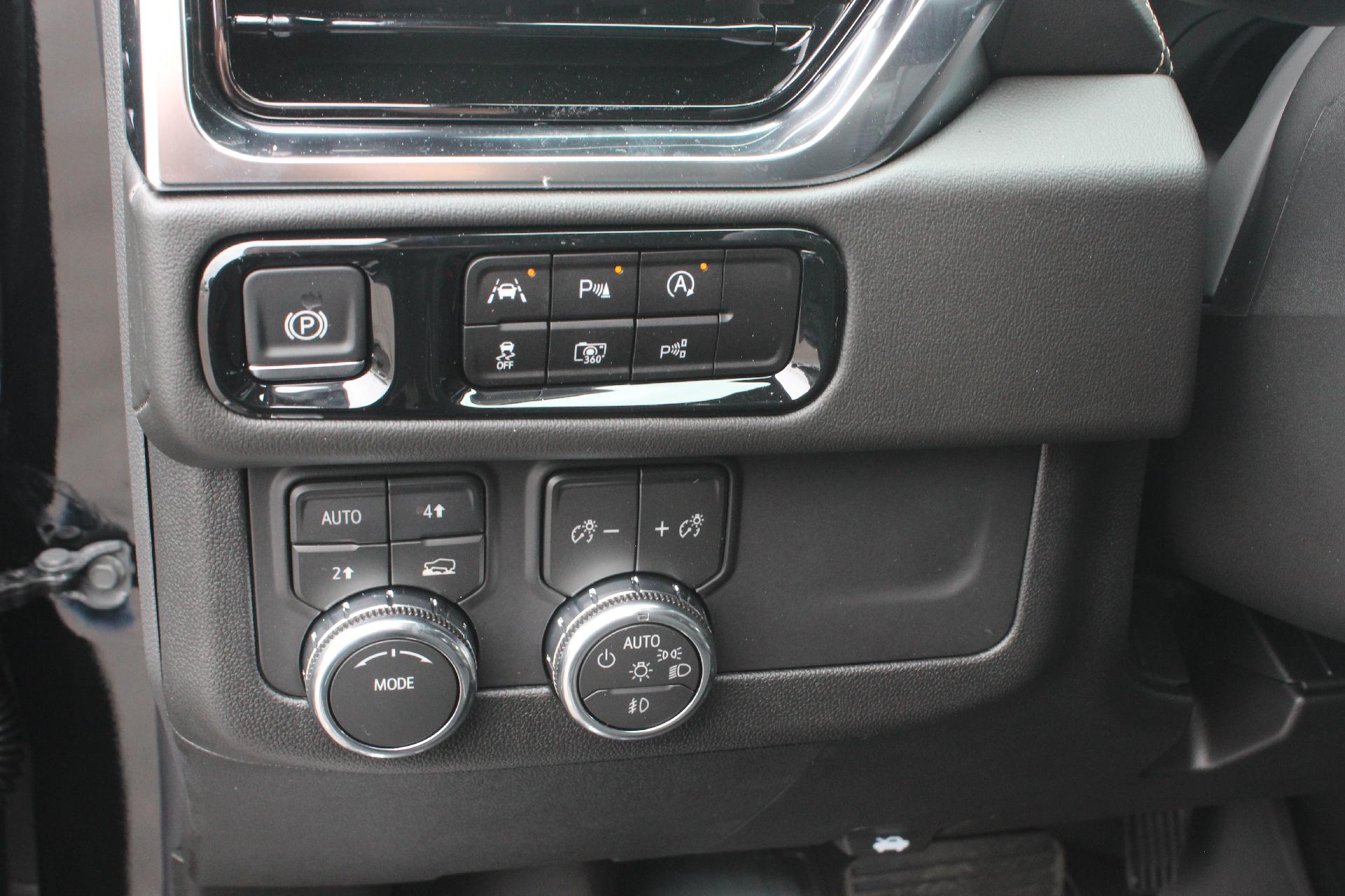 2026 GMC Yukon Vehicle Photo in AURORA, CO 80012-4011