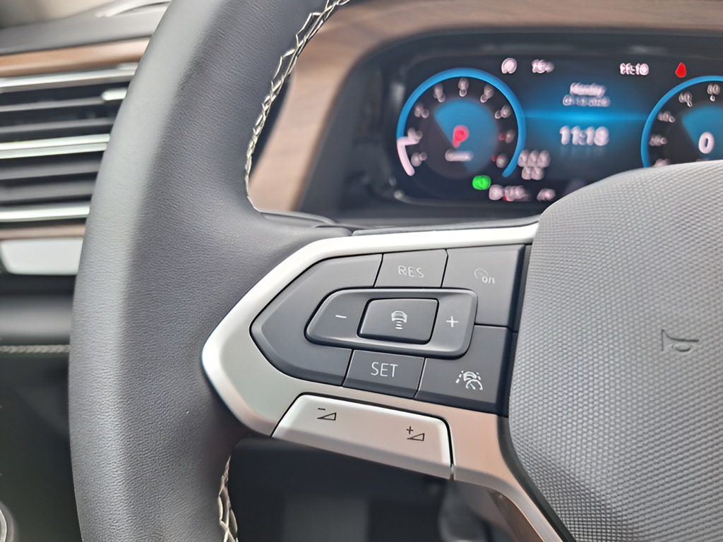 2026 Volkswagen Atlas photo 19 of 36