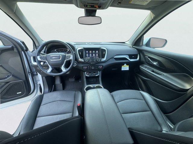 2024 GMC Terrain Vehicle Photo in LEOMINSTER, MA 01453-2952