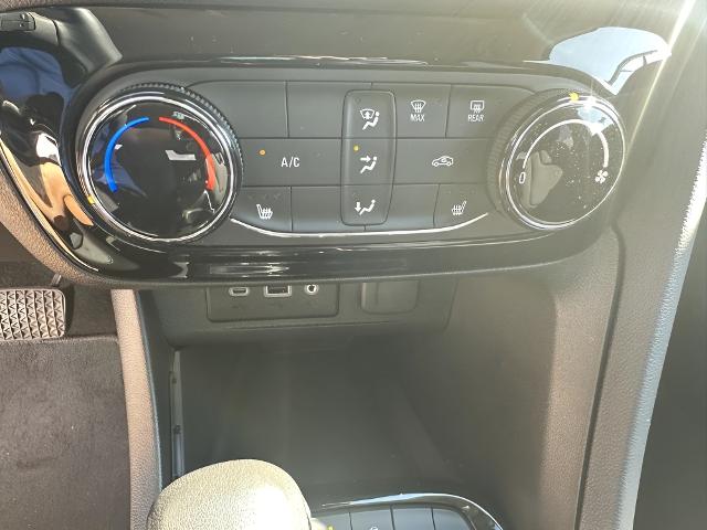 2023 Buick Encore GX Vehicle Photo in MANITOWOC, WI 54220-5838