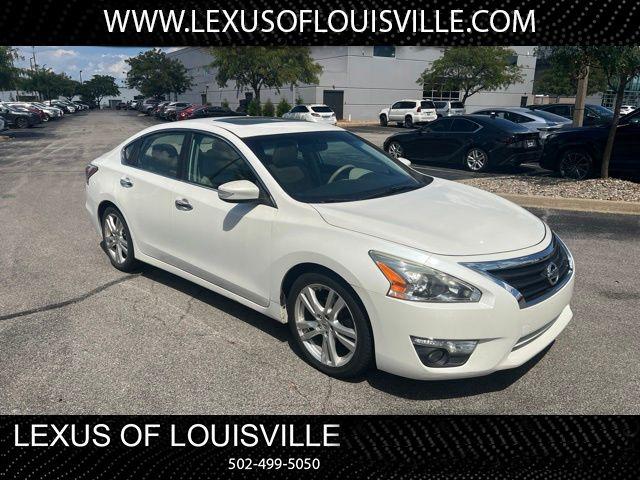 2014 Nissan Altima Vehicle Photo in Louisville, KY 40299