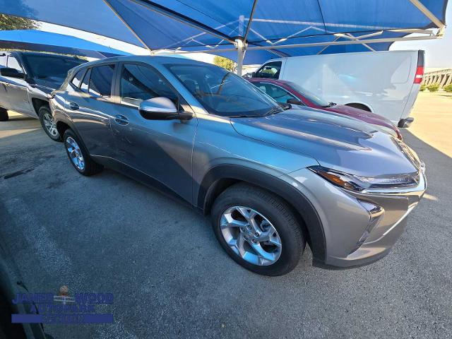 2024 Chevrolet Trax Vehicle Photo in DENTON, TX 76210-9321