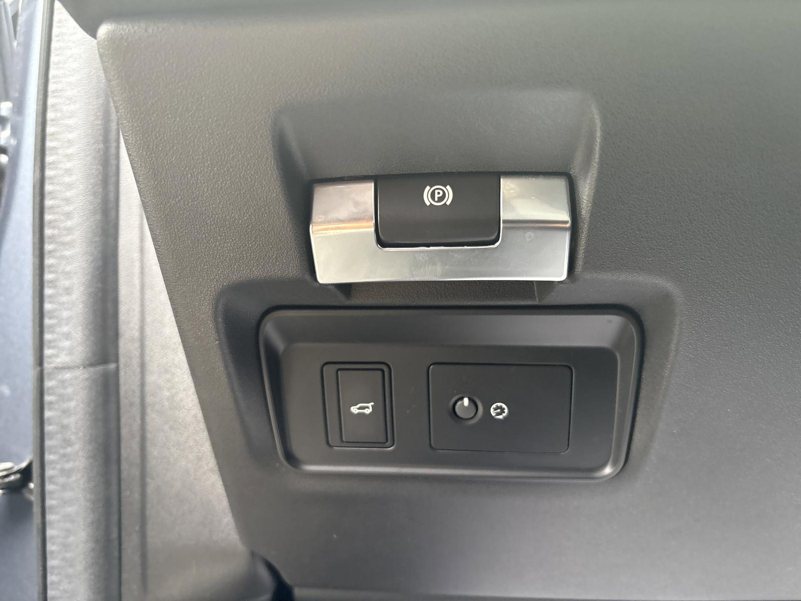 2020 Land Rover Discovery Sport Vehicle Photo in Mechanicsburg, PA 17050