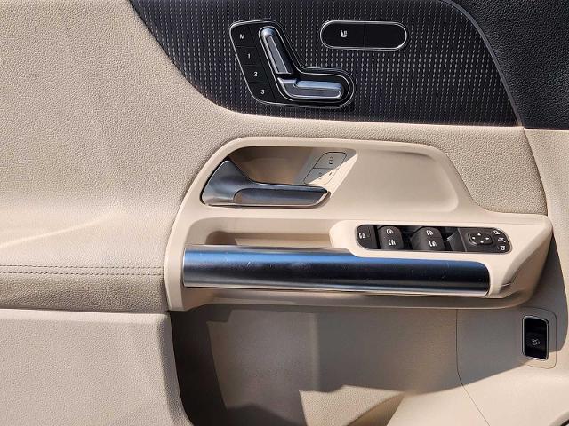 2021 Mercedes-Benz GLA Vehicle Photo in DENTON, TX 76210-9321