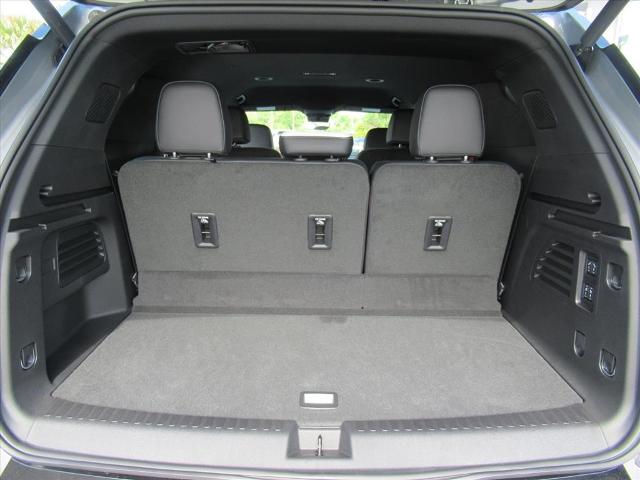 2025 Chevrolet Traverse Vehicle Photo in LEESBURG, FL 34788-4022